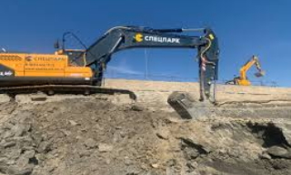 Разработка грунта под коллекторы в Ачинске от 2556 руб. – 2Землекопа-Чнс